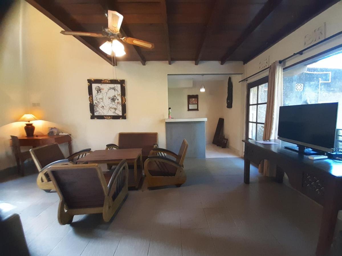 Puri Kutat Lestari Hotel Sanur  Exterior photo