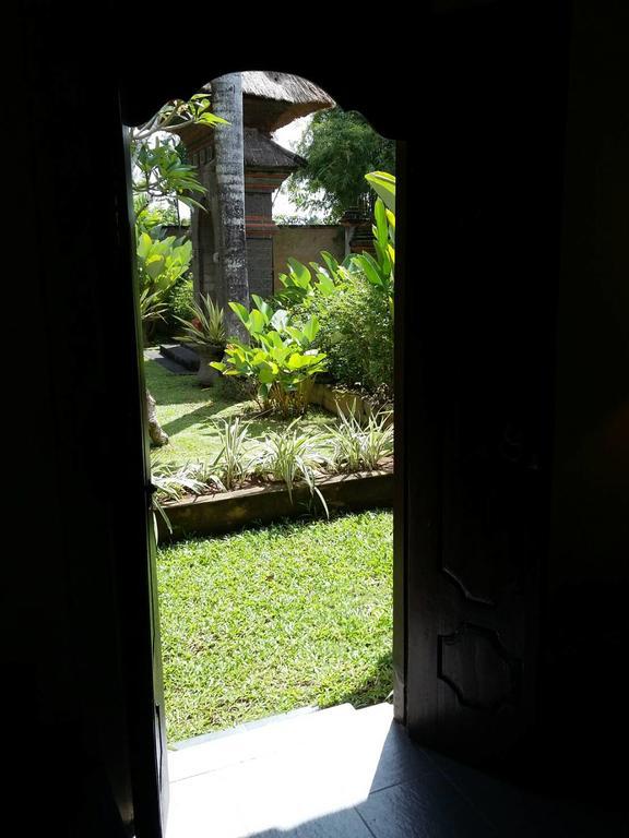 Puri Kutat Lestari Hotel Sanur  Exterior photo